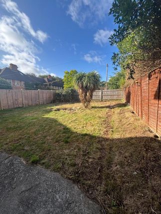 Woodfarrs, London, SE5 8EX 2 bed maisonette for sale