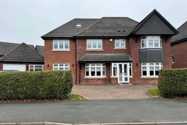 5 bedroom detached house for sale