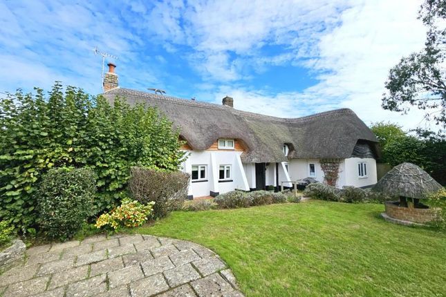 Leigh Lane, Wimborne, BH21 2PS 3 bed detached house for sale