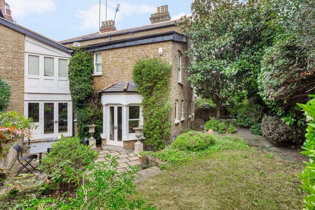 Rosenau Crescent, London, SW11 5 bed semi