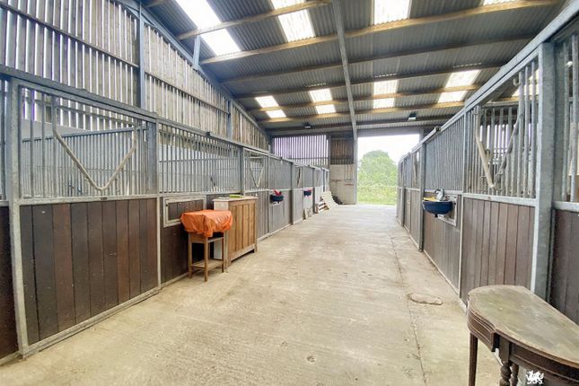 Tavernspite, Whitland 5 bed property with land for sale