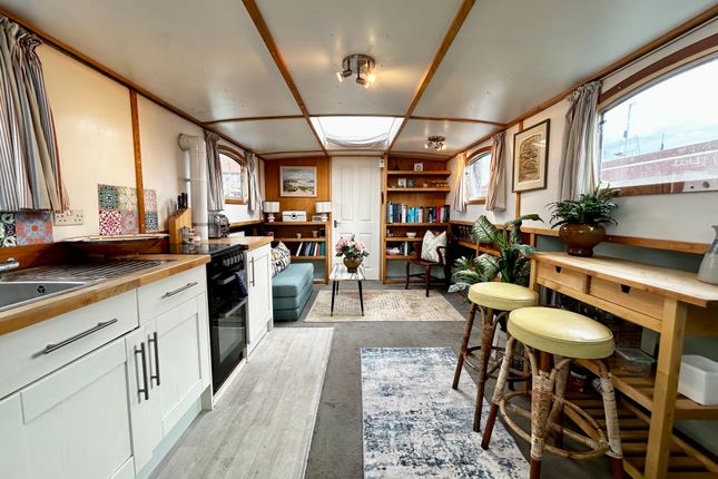 2 bedroom house boat for sale