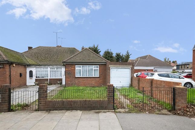 2 bedroom semi-detached bungalow for sale