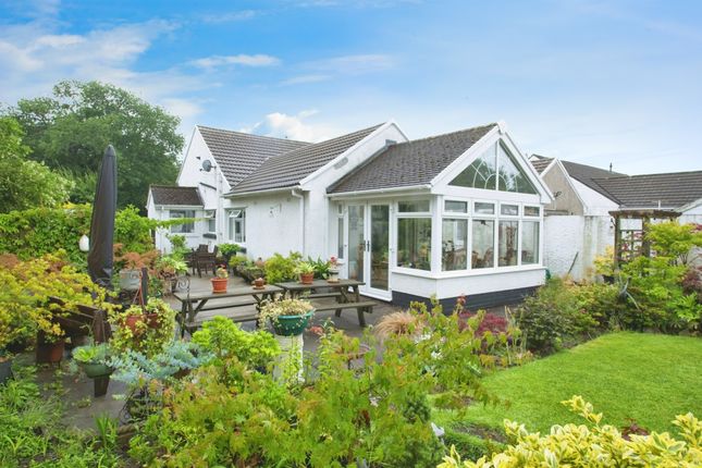 3 bed semi-detached bungalow