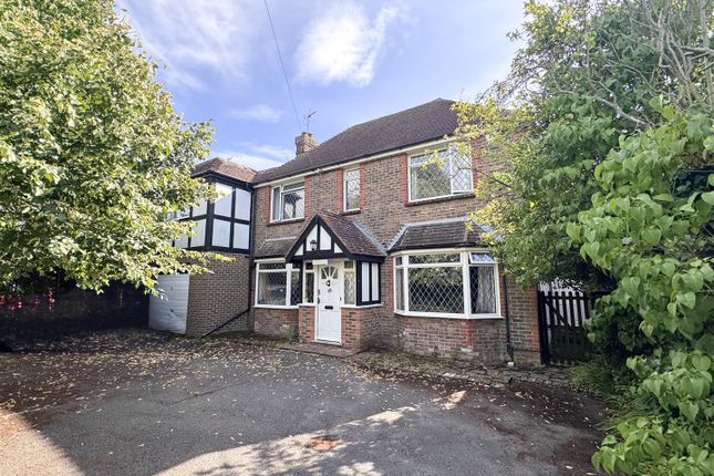 5 bed detached house