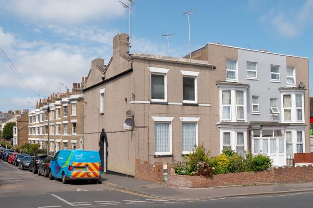 1 bed flat