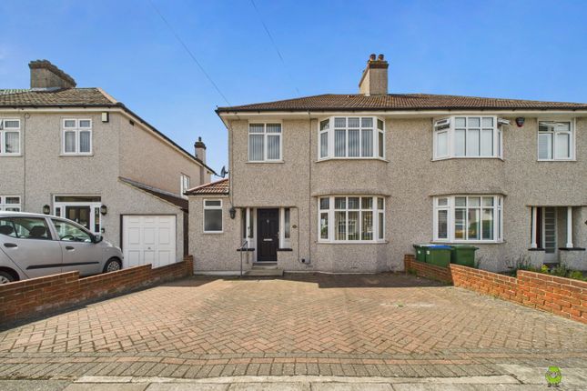 CRANBROOK ROAD, BEXLEYHEATH, DA7 3 bed semi