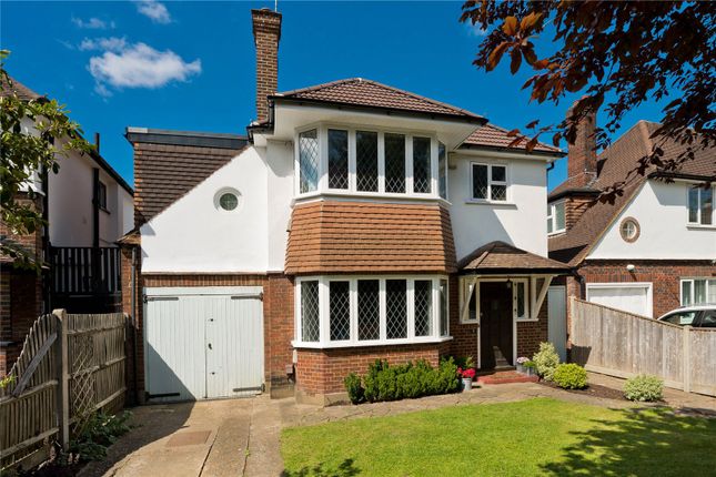 Hinchley Way, Esher, Surrey, KT10 4 bed detached house for sale