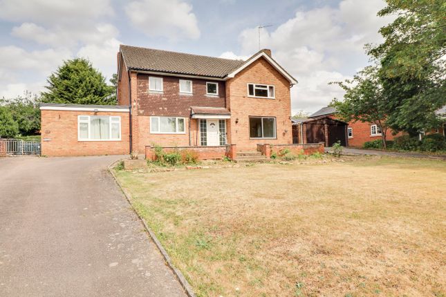 Kingsmoor Road, Harlow, CM19 4 bed country house for sale