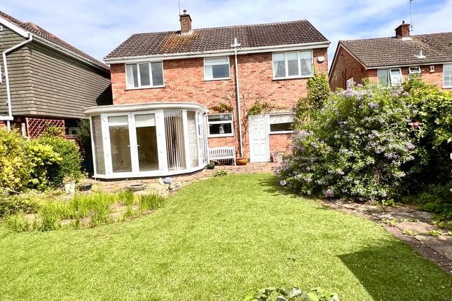 4 bed detached house