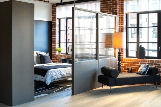 No.8 Harbord Square, Canary Wharf, E14 2 bed apartment for sale