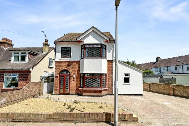 1 bed detached house