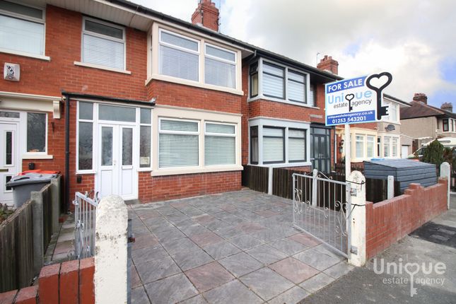 Radcliffe Road,  Fleetwood, FY7 3 bed terraced house for sale