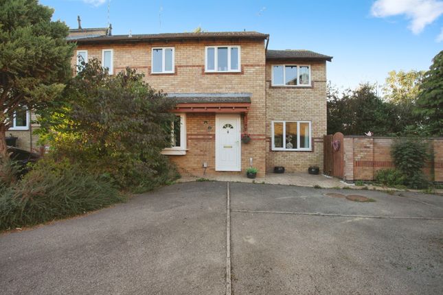 4 bedroom end of terrace house for sale