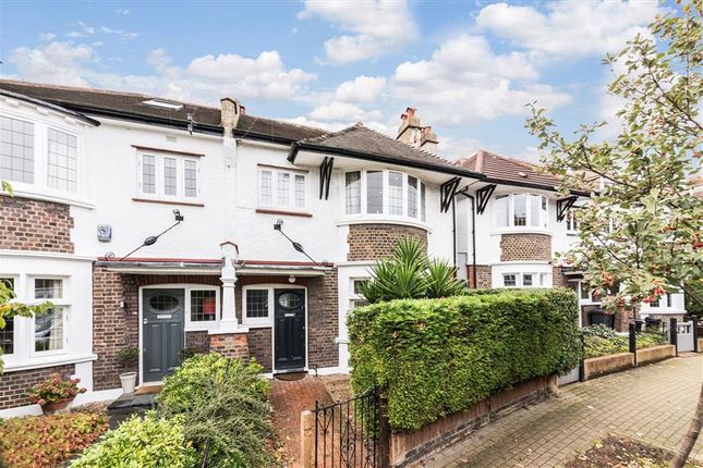 Bracken Avenue, London SW12 3 bed end of terrace house for sale
