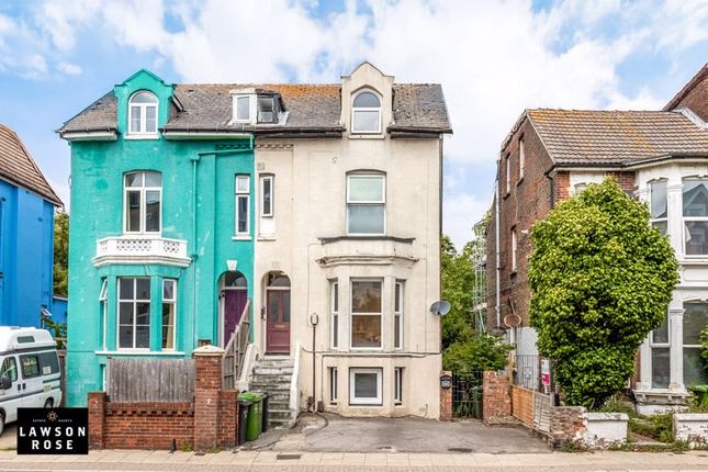 55 Waverley Road, Southsea 1 bed flat for sale