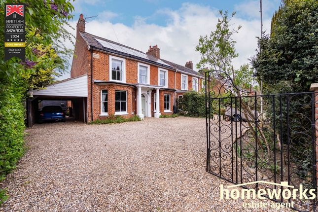 6 bedroom semi-detached house for sale