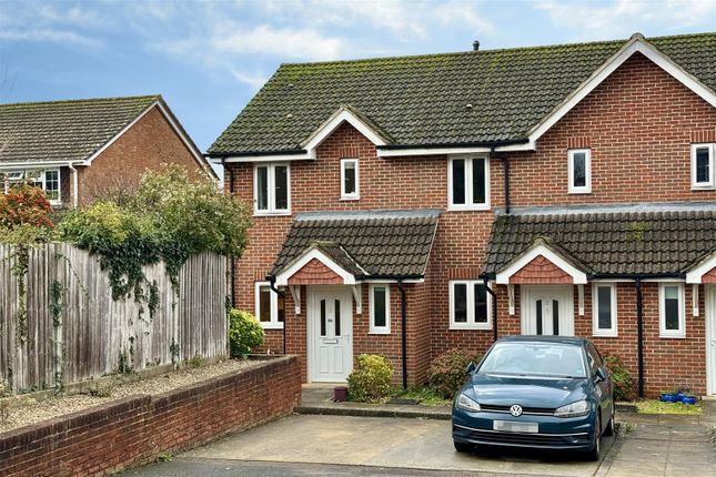 Godalming 2 bed end of terrace house for sale