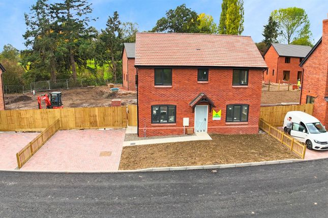 58, Stones Wharf, Weston Rhyn, Oswestry 4 bed detached house for sale