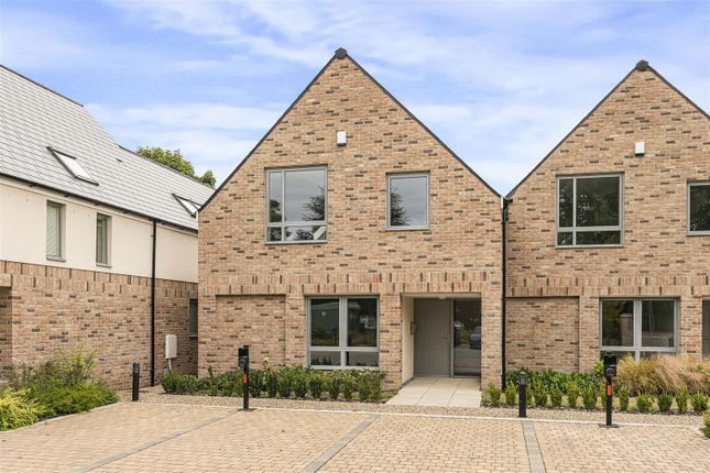 Old English Close, Cambridge CB22 4 bed semi