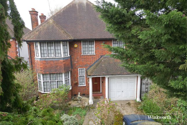 Edgeworth Crescent, London NW4 4 bed detached house for sale