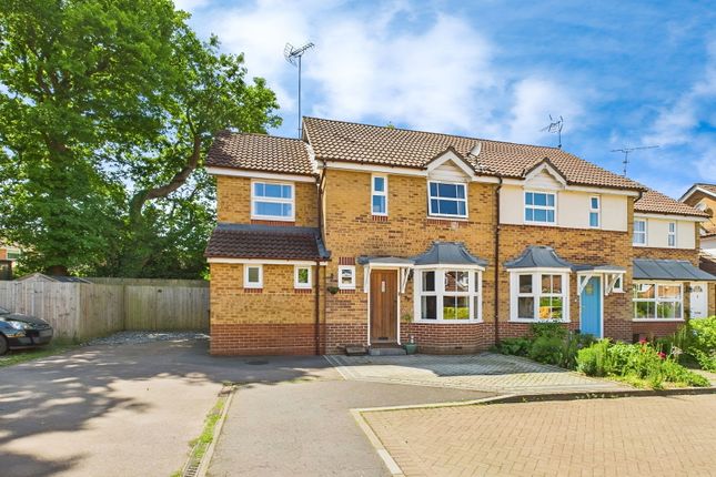 Earles Meadow, Horsham RH12 3 bed semi