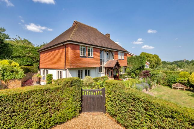 5 bed detached house