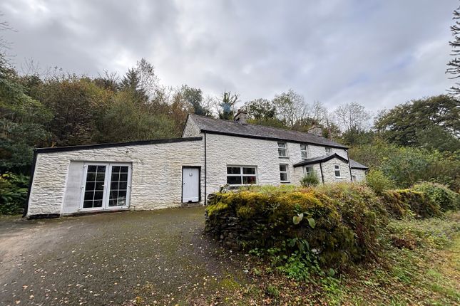 Llanddewi Brefi, Tregaron, SY25 4 bed property with land for sale