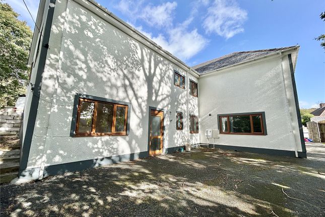 8 bedroom detached house for sale