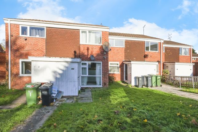 2 bedroom maisonette for sale