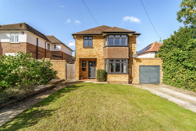 North View Crescent, Epsom 3 bed detached house for sale