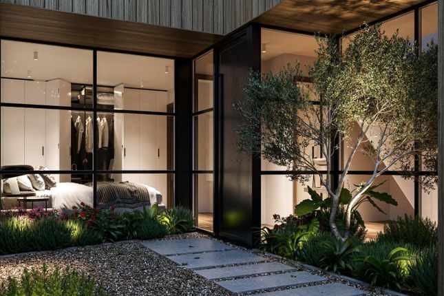 The Coach Yard, Balmoral Road, London 1 bed duplex for sale