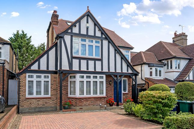 Parkside Drive, Edgware, HA8 4 bed detached house for sale