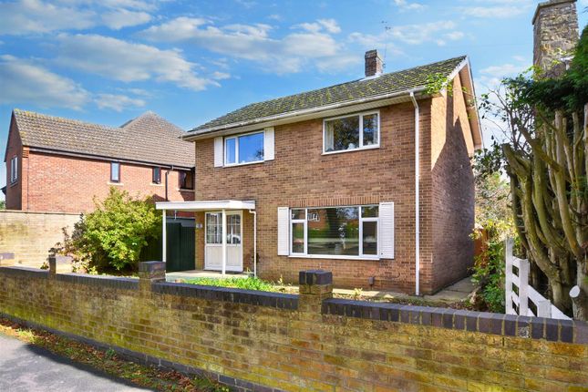 3 bed detached house