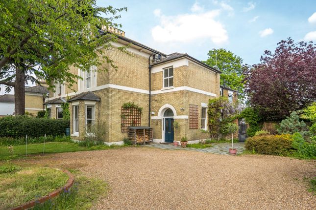 Thames Street, Weybridge, KT13 5 bed semi