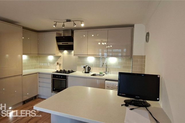 2 bed flat