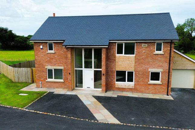 Moss Lane, Preston PR4 4 bed detached house for sale