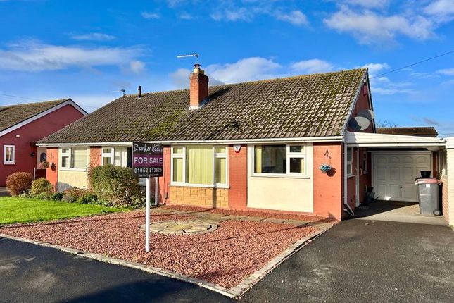 2 bedroom semi-detached bungalow for sale
