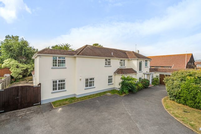 6 bedroom detached house for sale
