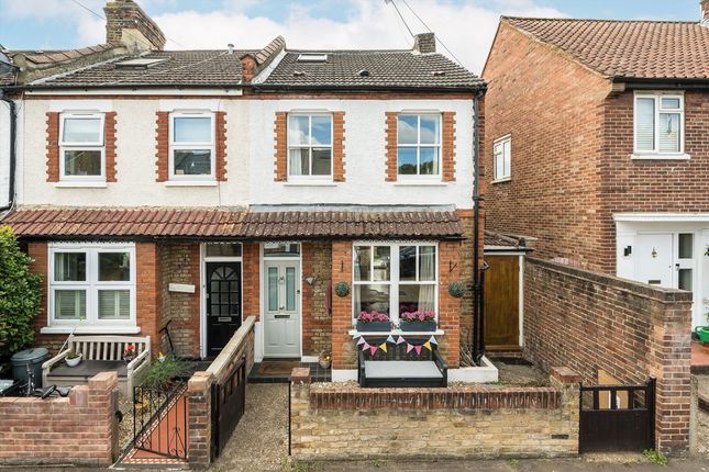 Andover Road, Twickenham TW2 3 bed house for sale