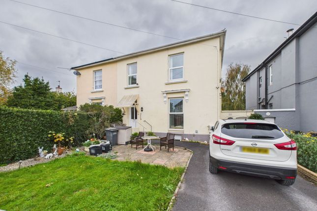 Central Avenue, Paignton 2 bed flat for sale