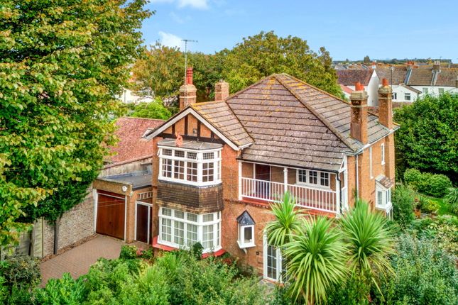 Homefield Road, Worthing, BN11 2HZ 4 bed detached house for sale
