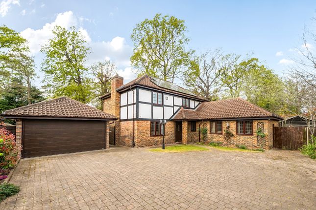 Fairwater Drive, New Haw, KT15 4 bed detached house for sale