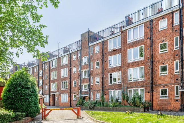 3 bedroom flat for sale