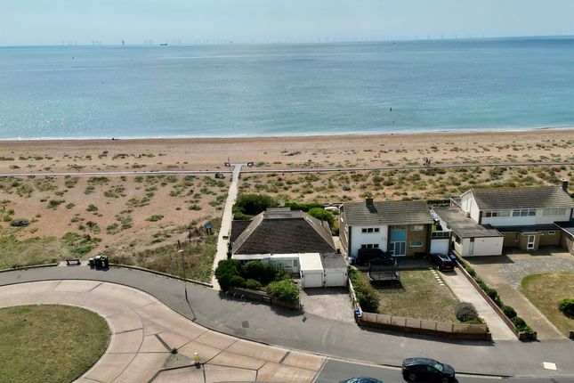 4 bedroom detached bungalow for sale