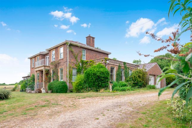 4 bed detached house