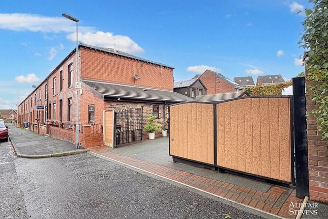 Godson Street, Oldham 4 bed terraced house for sale