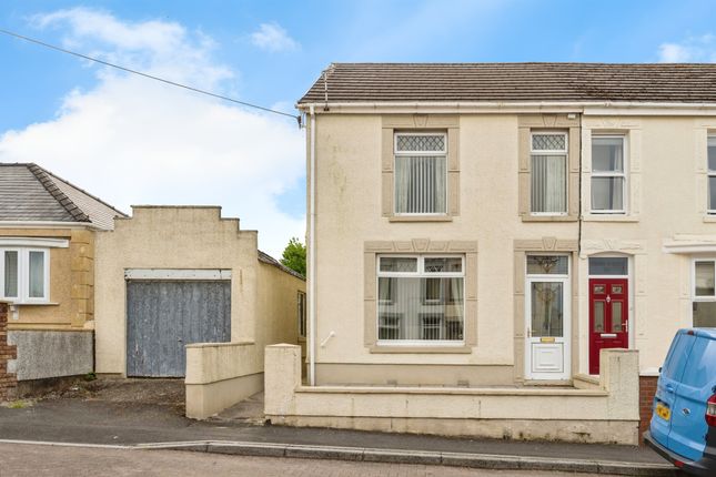 3 bed semi-detached house