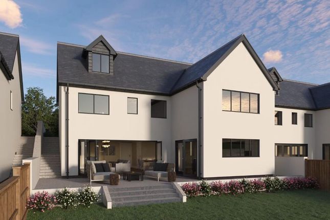 Heol Caegwyn, Drefach, Llanelli 4 bed detached house for sale