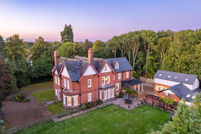 Orton Longueville, Peterborough PE2 6 bed detached house for sale